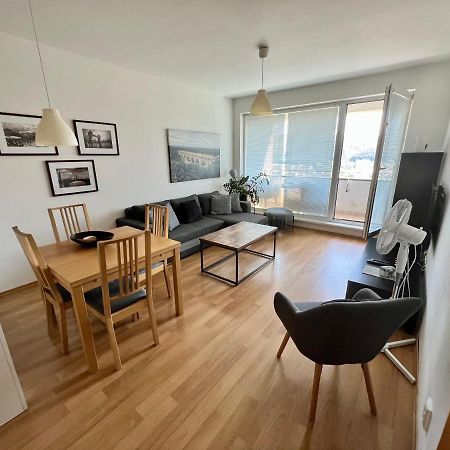 Bl City View Apartment, 24Hr Self Check-In, Free Private Parking, Panoramic View From Balcony, 5-Minute Walk To City Centre Banska Bystrica Exterior photo